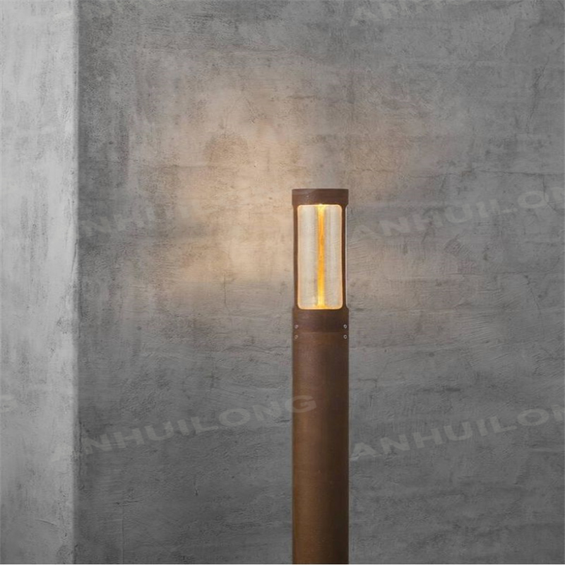 <h3>AHL corten steel: Minimalist Light</h3>
